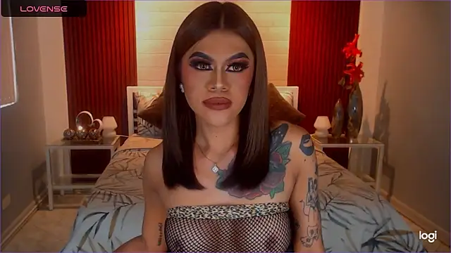 StellaStrong30's Live XXX Chat