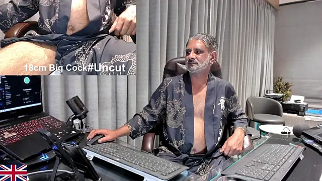 OnlineBossUK Adlı Modelin Web Kamerası Şovu