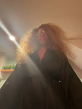 wamie03's Live XXX Chat
