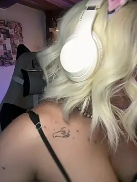 Czat XXX na żywo – Sophia_Weest99