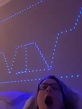 Vivian_MayXxX webkamerás műsora
