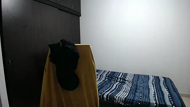 axel_rios_ Adlı Modelin Canlı XXX Sohbeti