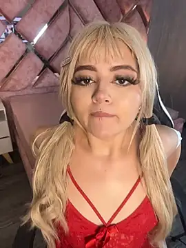 lya_nekko_ Adlı Modelin Canlı XXX Sohbeti