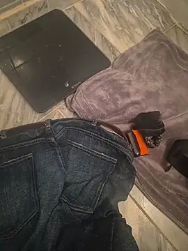 Mikeyjoe2840's Webcam Show