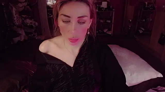 AnnieGOld_ Chat XXX in diretta