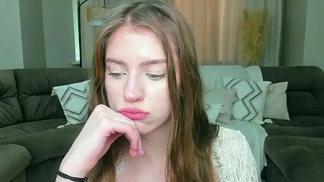 Erica_Kiss 现场XXX聊天