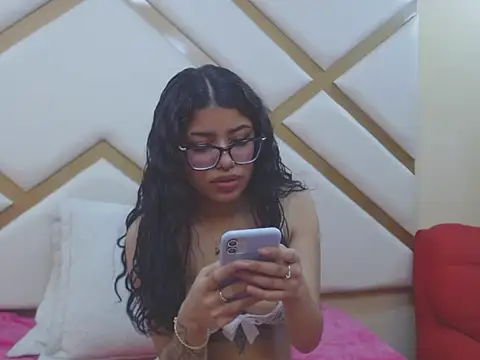 Issaa_Tyler – Live XXX-chat