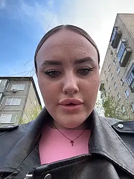 KiraSunshine's Live XXX Chat