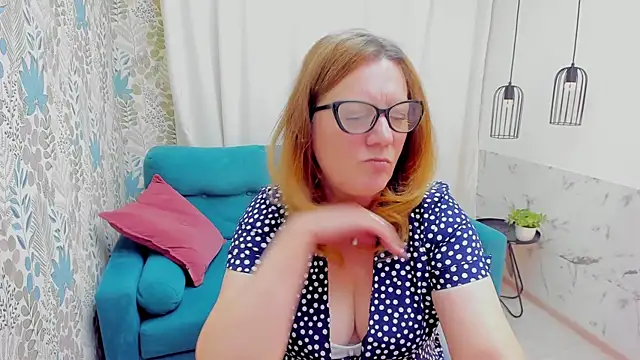 LeaPure Adlı Modelin Canlı XXX Sohbeti