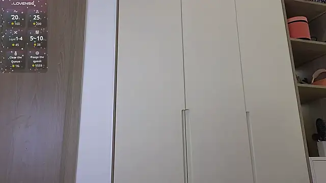 asianqueeny 网络视讯表演