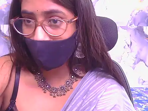 Aayesha-queen's Live XXX Chat