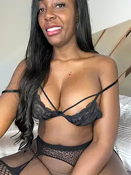 Chat +18 de _Queen_Sasha ao vivo