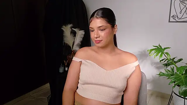 TheBrunettequeen_'s Live XXX Chat