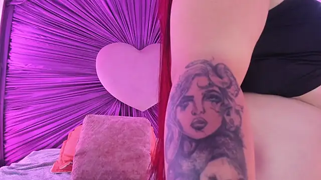 Chat XXX en directo de Lushi_Love
