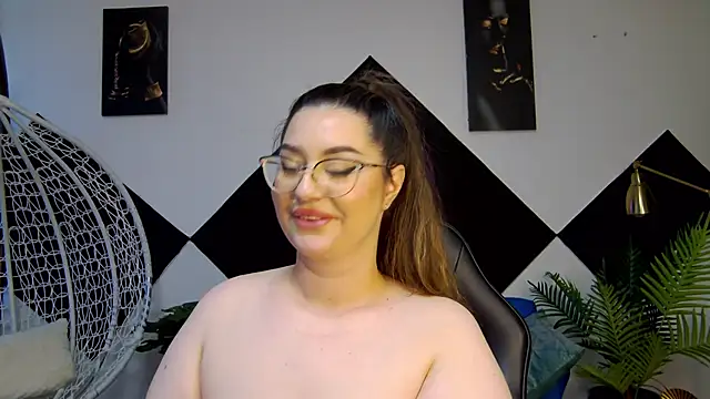 Katewalker_ Adlı Modelin Canlı XXX Sohbeti