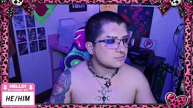 masterkevinftm Adlı Modelin Canlı XXX Sohbeti