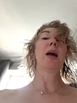 Chat XXX ao vivo de stellahere8