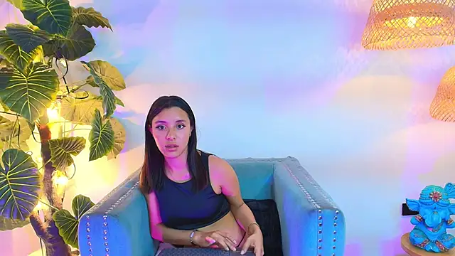 Mila_Moon1 Chat XXX in diretta