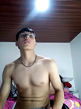 Alexander_Ammy Chat XXX in diretta