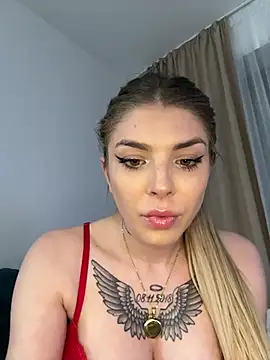AishaDiamonds Webcam-Show