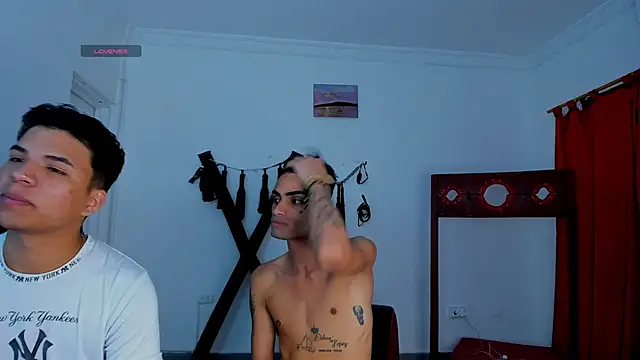 Gay_Red_Room Webcam show
