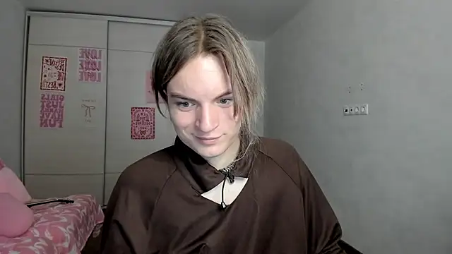 milliKira006 Chat XXX live