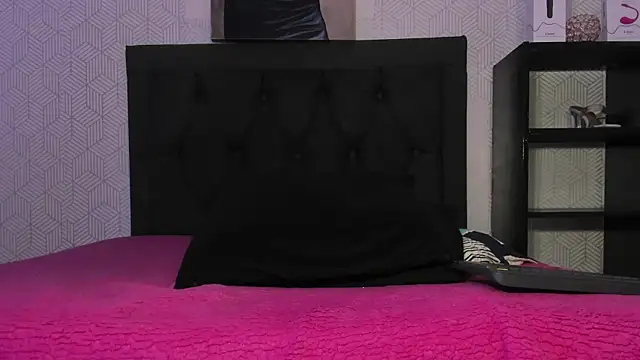 Selena_fox7 Chat XXX live