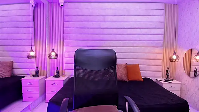 VictoriaaBlair 现场XXX聊天