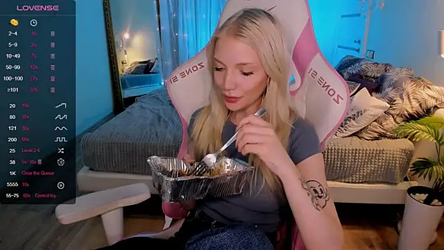 AnyaTaylor_ Chat XXX live