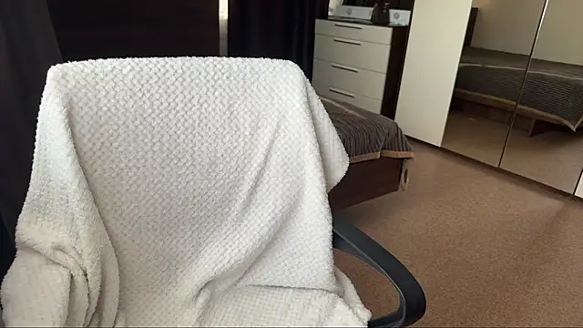 TinaScarlet's Live XXX Chat