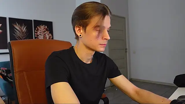 David_Heath's Live XXX Chat