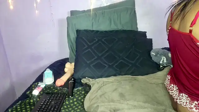 wilmaassylum Chat XXX live