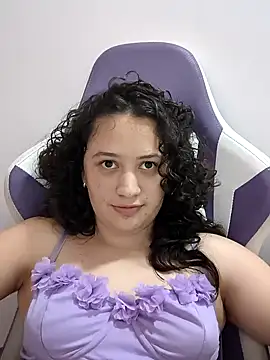 Alana_444のウェブカメラショー