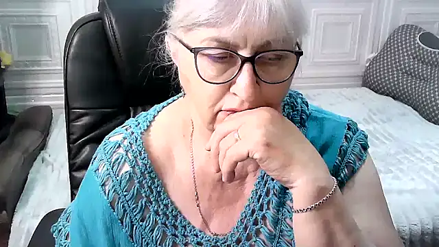 Chat +18 de LolkaAlyss ao vivo