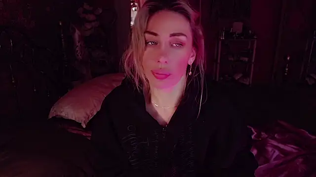 Chat XXX en directo de AnnieGOld_