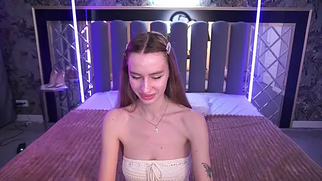 XXX chat uživo modela Snow_WhiteeeX