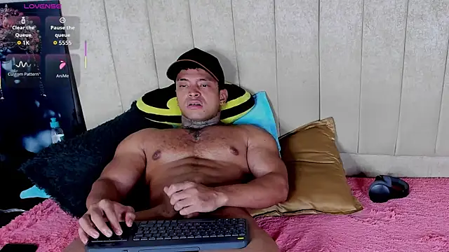 Stiven_collins Chat XXX in diretta