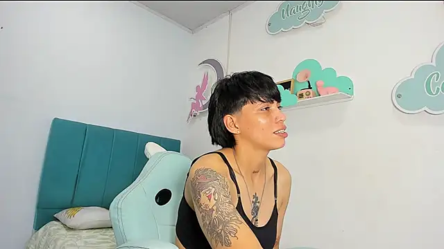 ivyheat3's Live XXX Chat