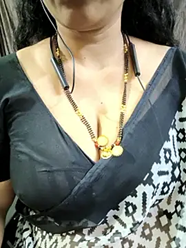 Czat XXX na żywo – bhuvana_555
