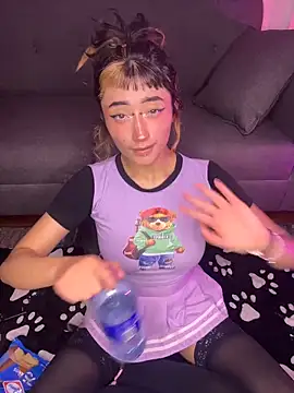 baby_akuma Chat XXX live