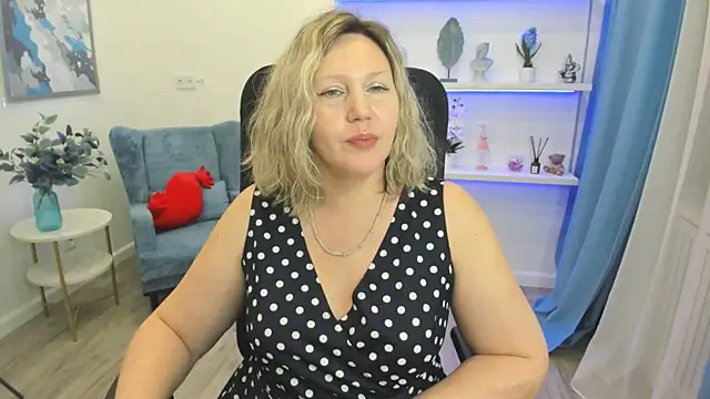 NinaStarle live XXX chat