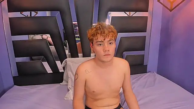 VeluniLiore's Webcam Show