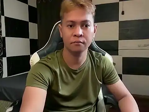 AsianHotBODYY Show Webcam
