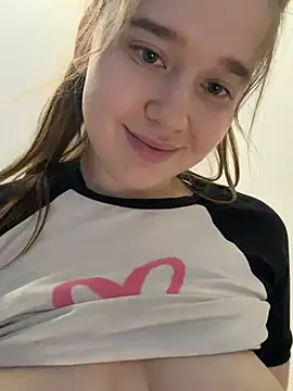HornyGirlH's Webcam Show