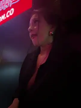 XXX chat uživo modela GabyMejiaa