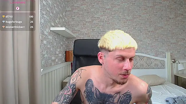 Chat XXX en directo de JonahShaw
