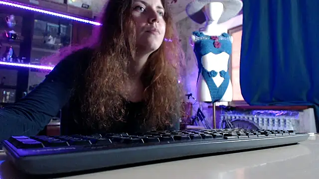 Онлайн чат XXX pa1e_pr1ncess