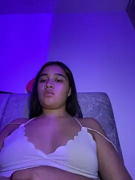 دردشة I_Samanthaa الجنسية المباشرة