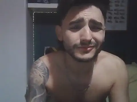 Bezzzzzerr Chat XXX in diretta