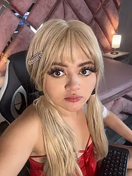 XXX chat uživo modela lya_nekko_